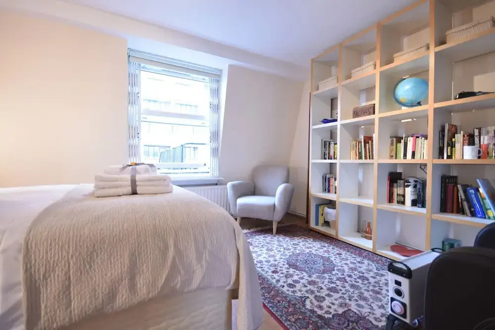 Cosy flat in South Kensington for 4 persons — 4-Star Luxury Hotel in London, United Kingdom