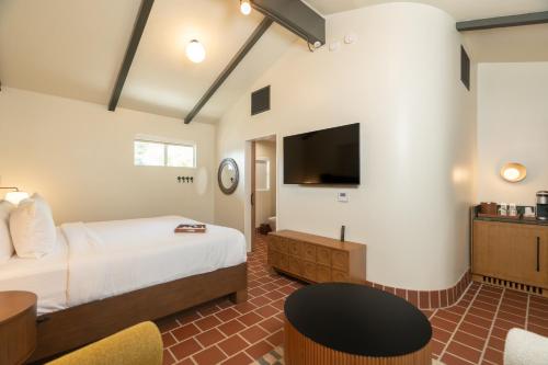 Murrieta Hot Springs Resort - photo 31