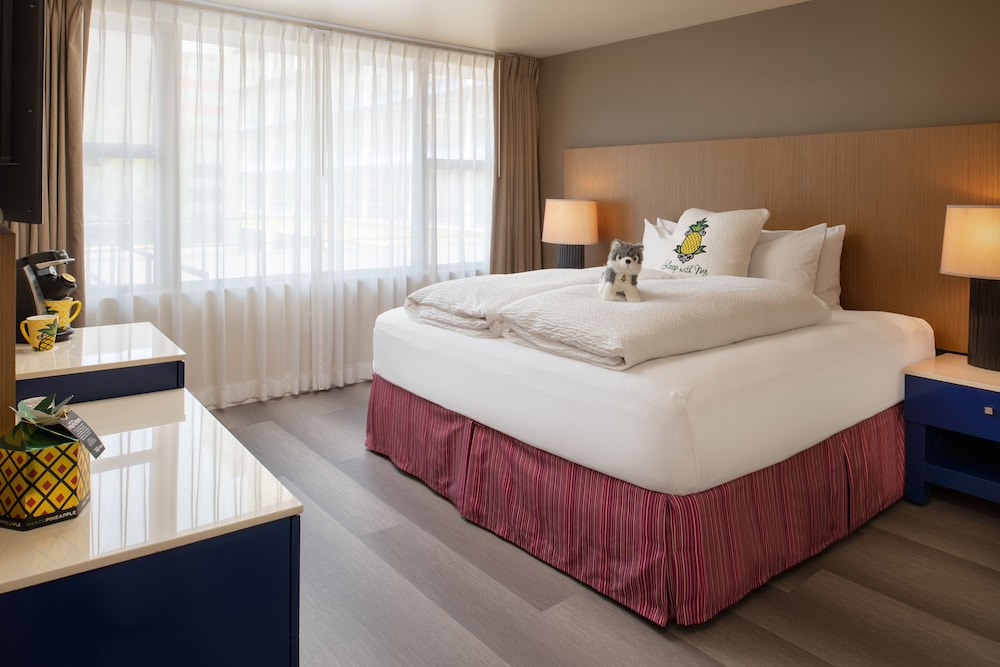 Staypineapple Hotel Rose Downtown Portland - photo 6