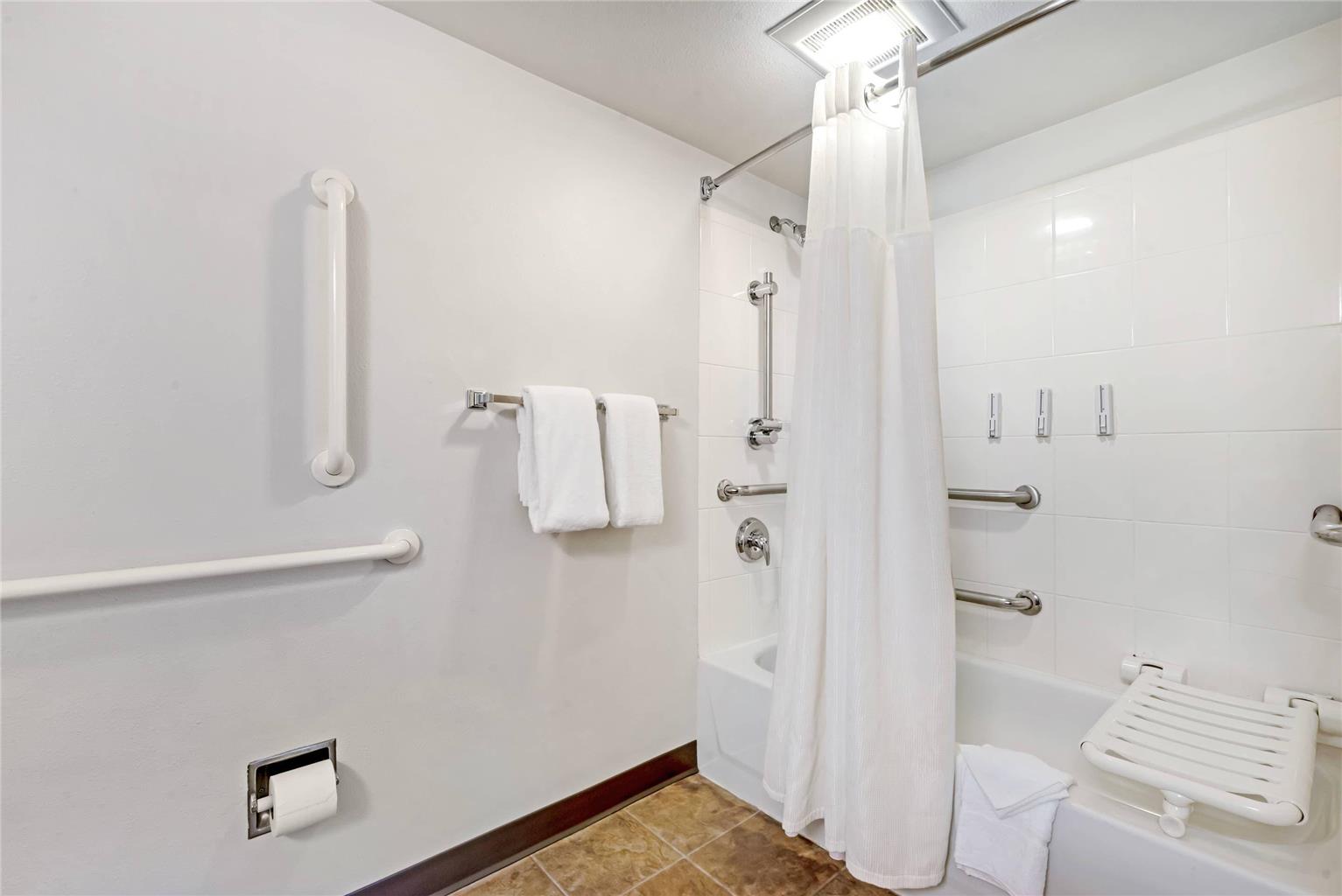 MainStay Suites St. Louis Galleria - photo 9