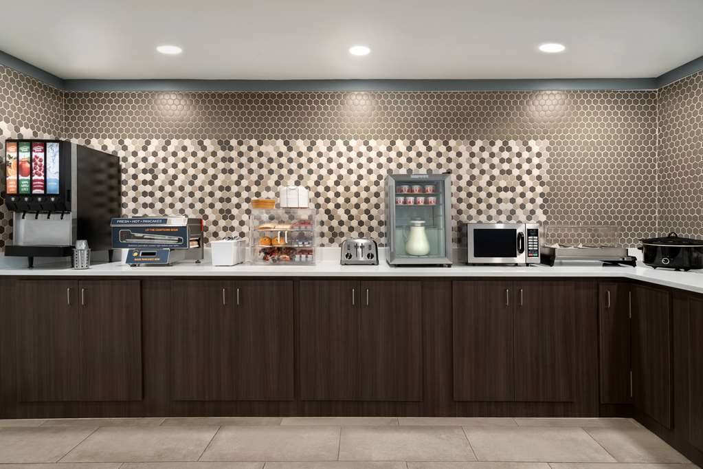 La Quinta Inn by Wyndham Birmingham Inverness - photo 24