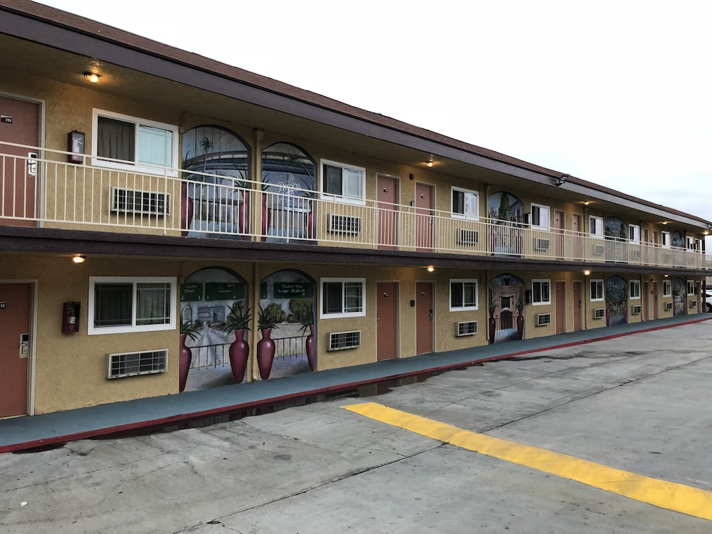 Los Angeles Inn & Suites LAX - photo 33