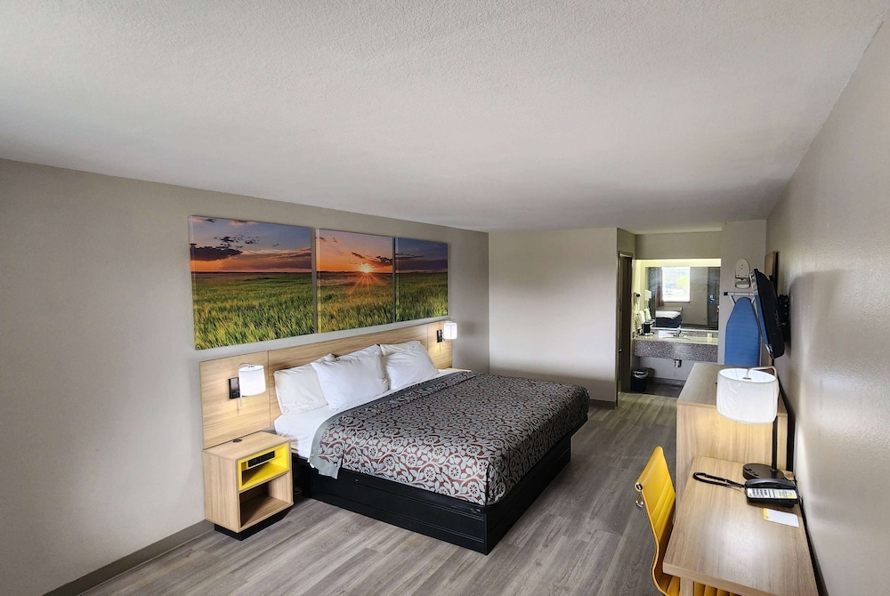 Days Inn by Wyndham San Antonio - photo 6