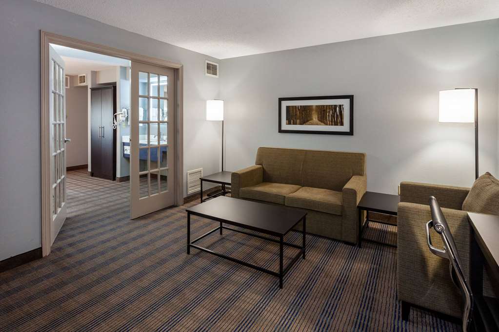 AmericInn by Wyndham Peoria - photo 21