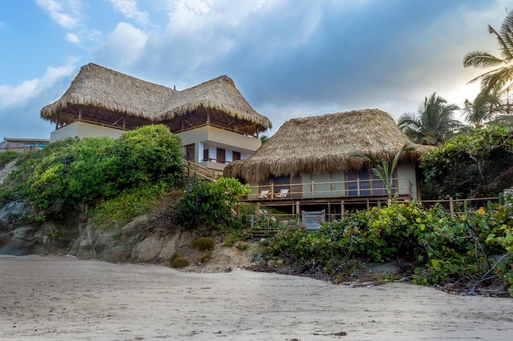 Casa Tayrona los Naranjos — 4-Star Luxury Hotel in Santa Marta, Colombia