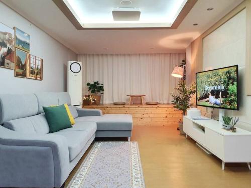 Stay W in Gwanganri Busan — 4-Star Luxury Hotel in Busan, South Korea