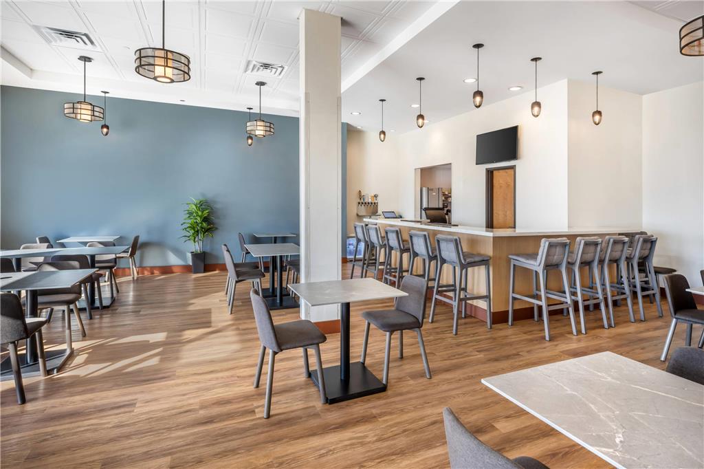 Radisson Hotel Pendleton Airport - photo 42