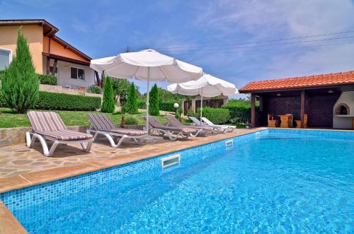 BulgariaVilla Villa Knox — 4-Star Luxury Hotel in Burgas, Bulgaria