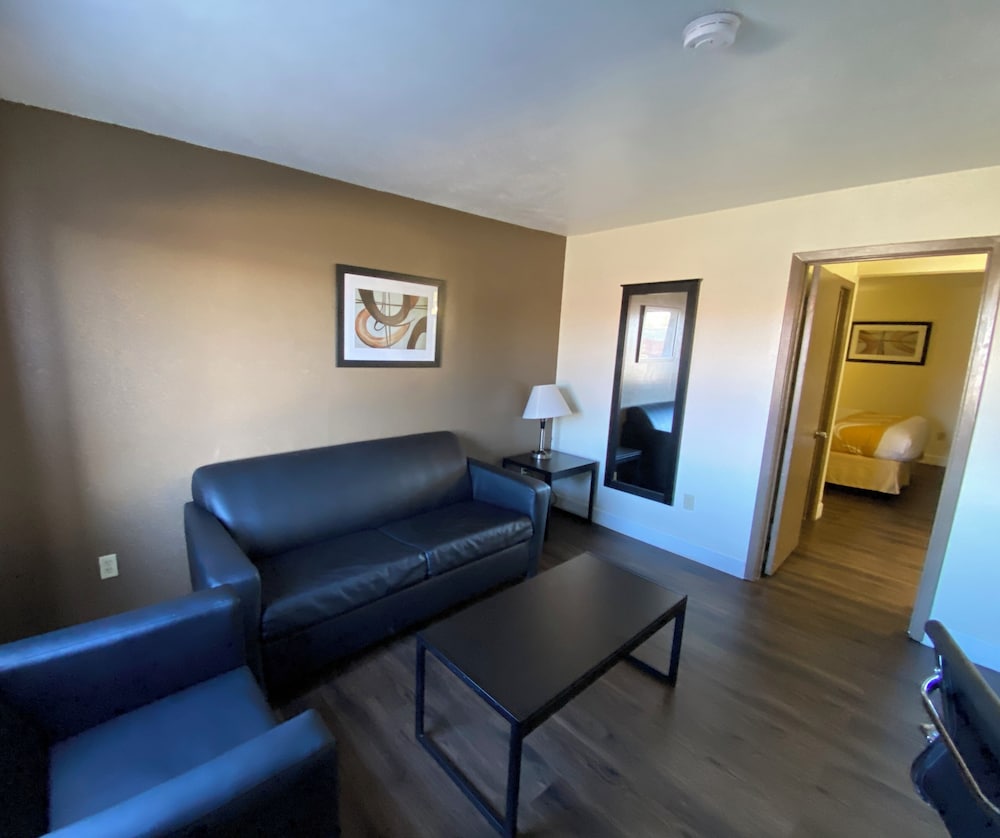 Baymont by Wyndham Del Rio - photo 25