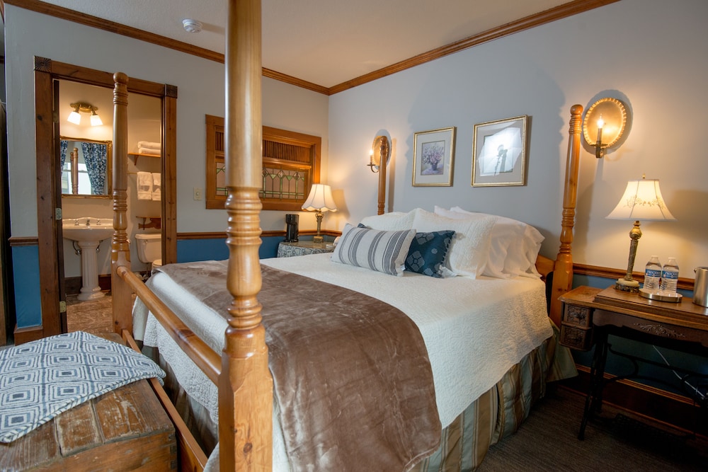 Inn at Cedar Crossing - photo 8