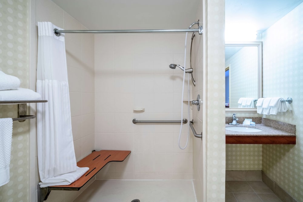 Hilton Garden Inn Morgantown - photo 9
