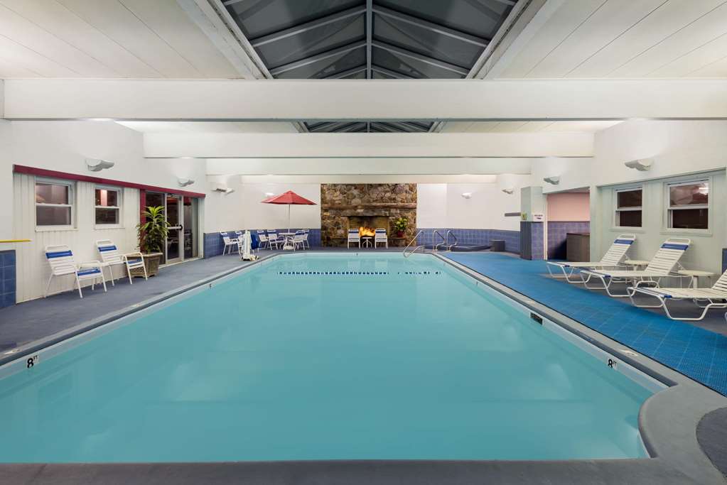 Ramada Plaza by Wyndham Portland - photo 8
