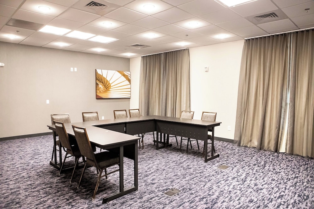 Fairfield Inn & Suites by Marriott Richmond Airport - photo 28