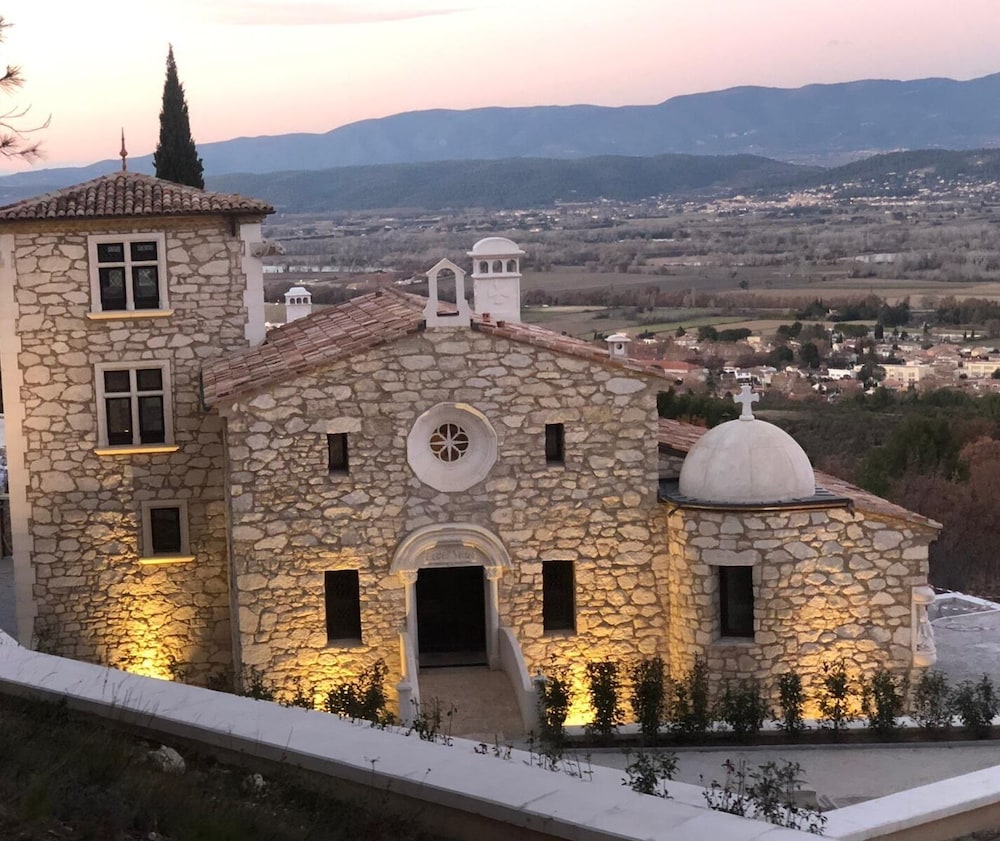 Domaine Jourdan in Le Puy-Sainte-Reparade, France