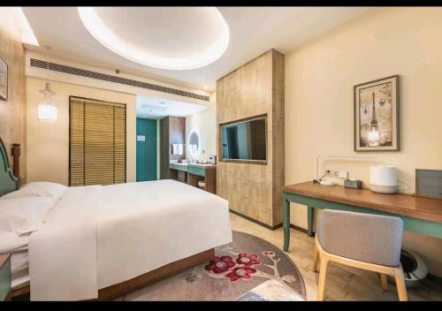 Mehood Theater Hotel Zhonglou Metro Station Huimin Street — 4-Star Luxury Hotel in Xi'an, People's Republic of China
