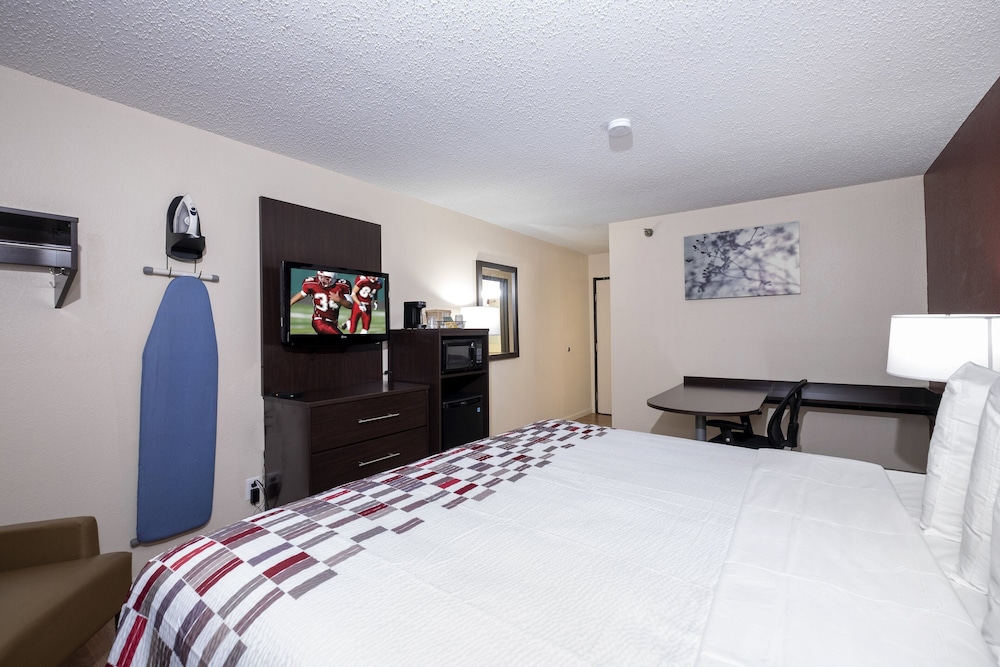 Red Roof Inn Norfolk Portsmouth - photo 11