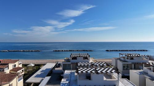 P020 Porto Recanati nuovo trilocale con giardino — 4-Star Luxury Hotel in Porto Recanati, Italy