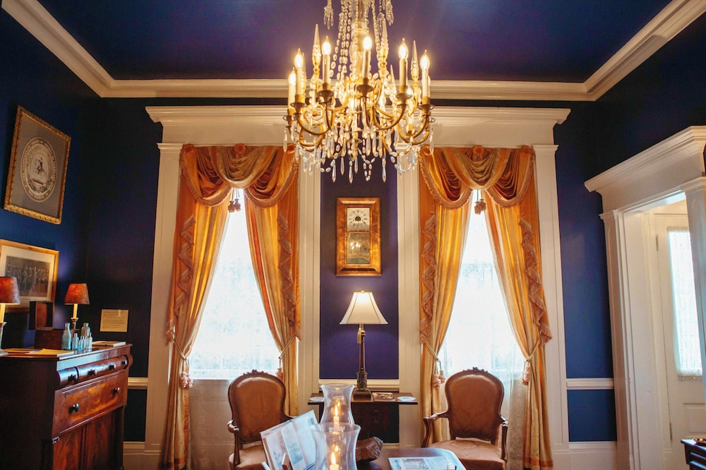 Anchuca Historic Mansion & Inn - photo 134
