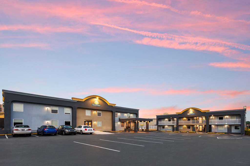 Days Inn by Wyndham Aberdeen - photo 4