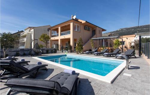 Cozy Home In Kastel Stari — 5-Star Luxury Hotel in None, Croatia
