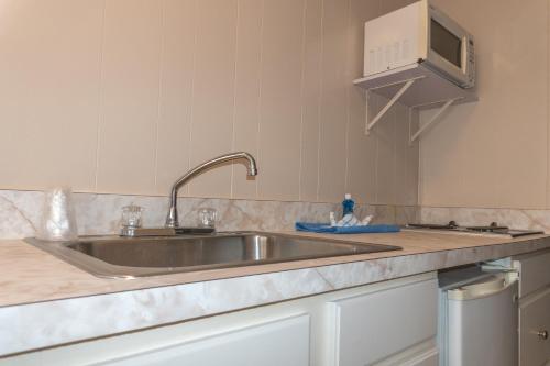 The Admiral Hotel Motel - photo 70