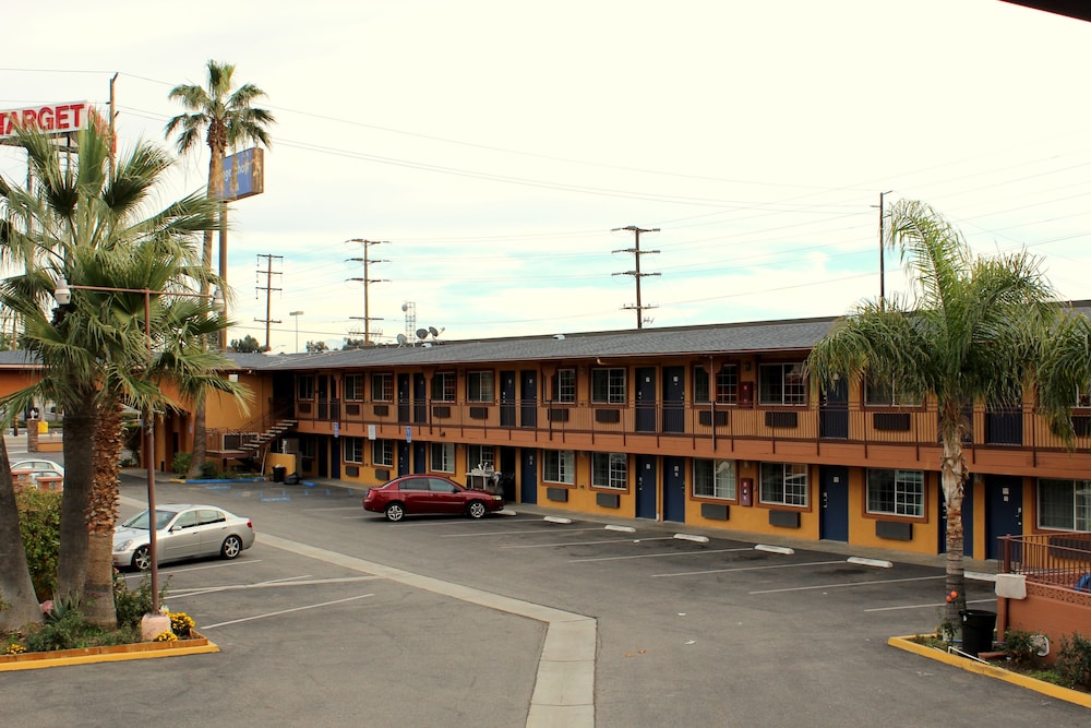 Orange Show Inn San Bernardino - photo 24