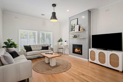 Frankie’s Place lux & stylish in Wodonga, Australia