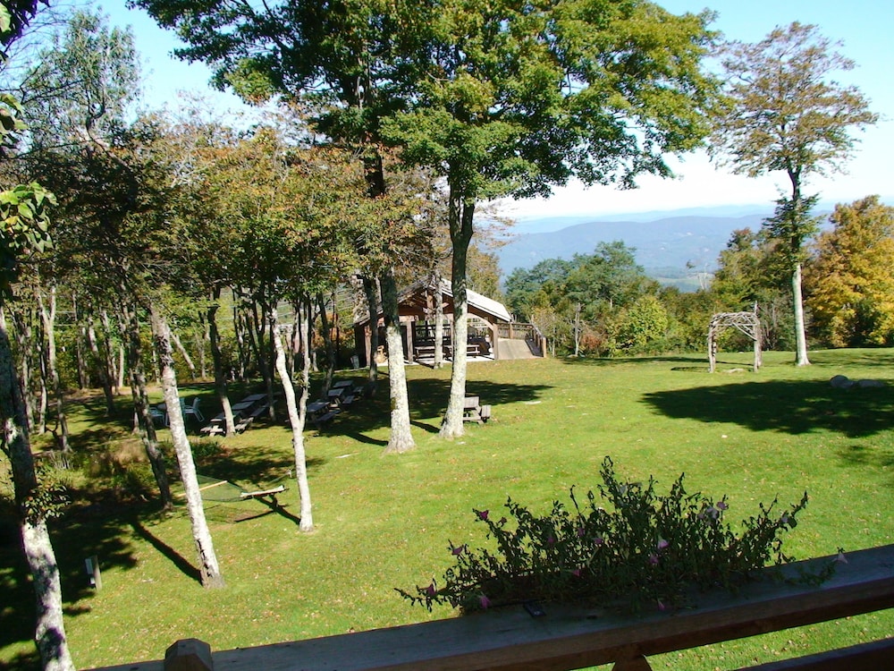Beech Mountain Inns - photo 12