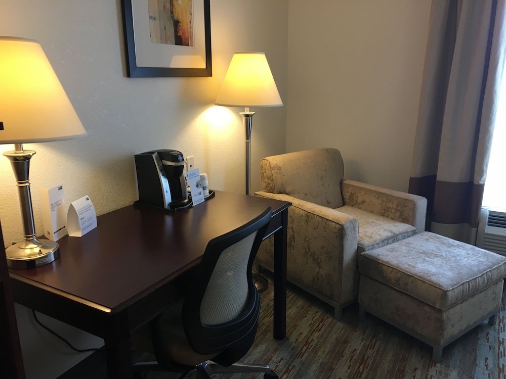 Holiday Inn Express West Jefferson by IHG - photo 11