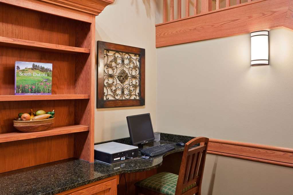 AmericInn by Wyndham Fort Pierre Conference Center - photo 28