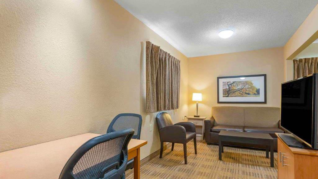 Studio 6 Extended Stay Fairfield OH Cincinnati - photo 25