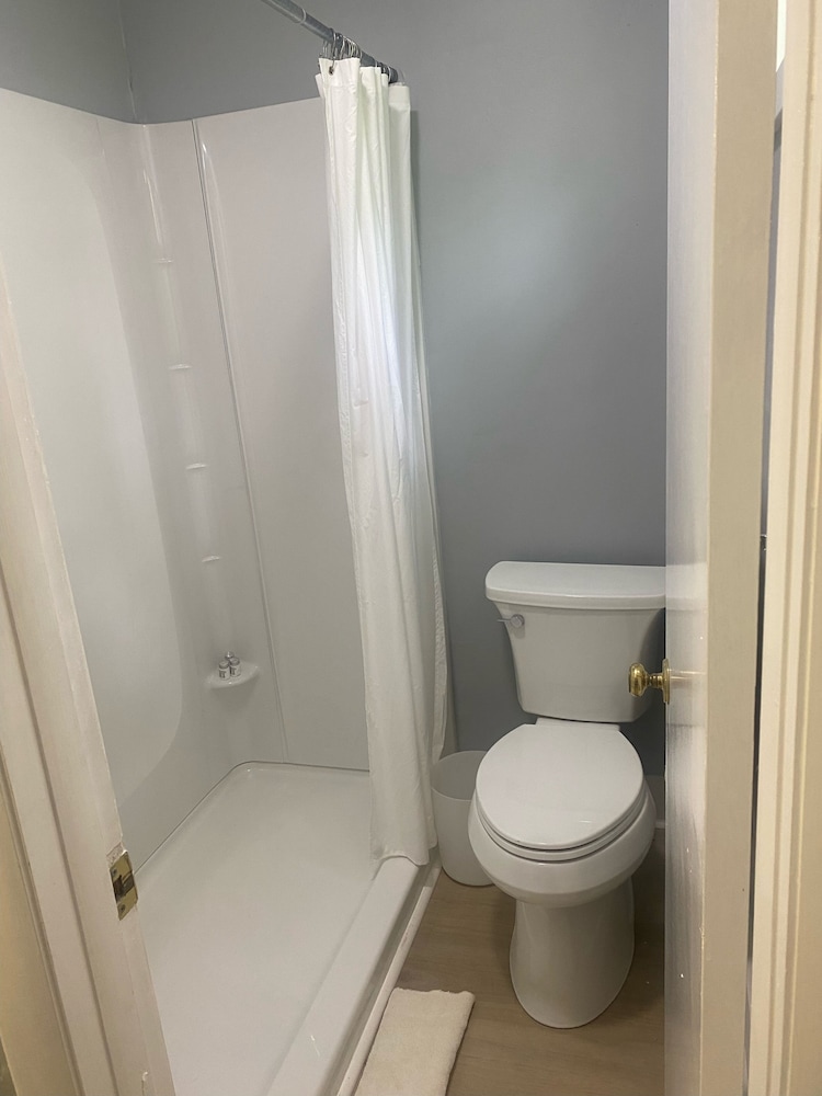 The High Tide Inn - photo 111