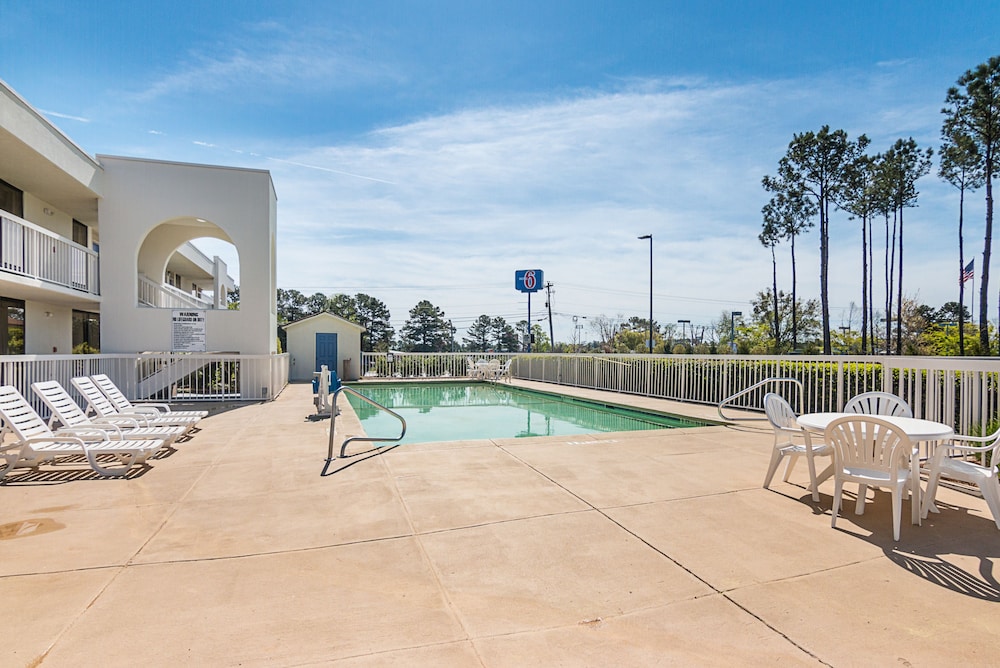 Motel 6 Newnan GA - photo 26