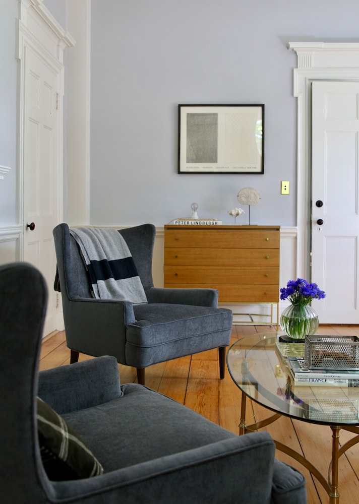 Inn at Kenmore Hall - photo 13
