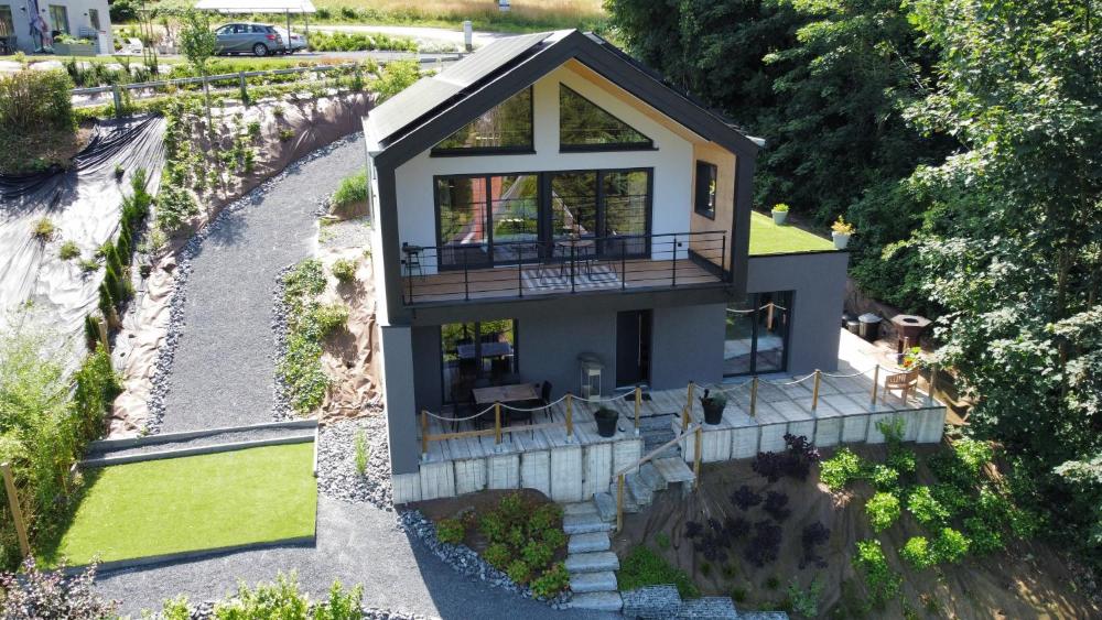 Meuse Cottage — 4-Star Luxury Hotel in Hastiere-Lavaux, Belgium