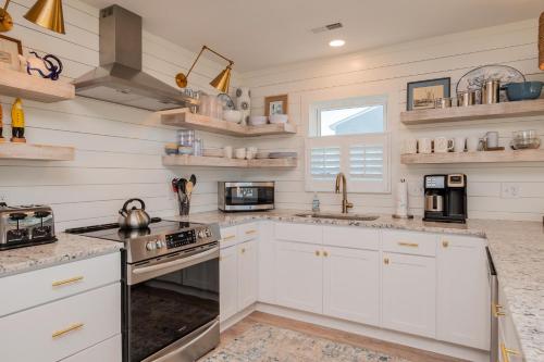 Barrycuda by Oak Island Accommodations - photo 28