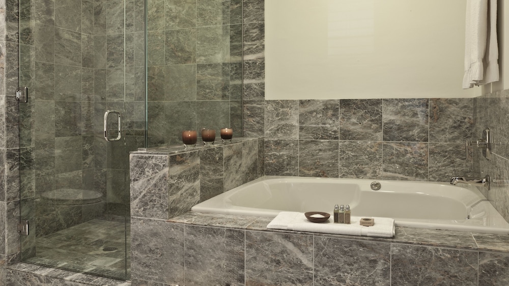 Knob Hill Inn - photo 13