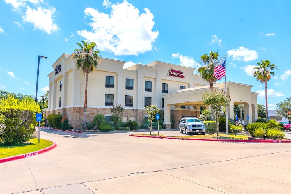 Hampton Inn and Suites College Station - photo 76