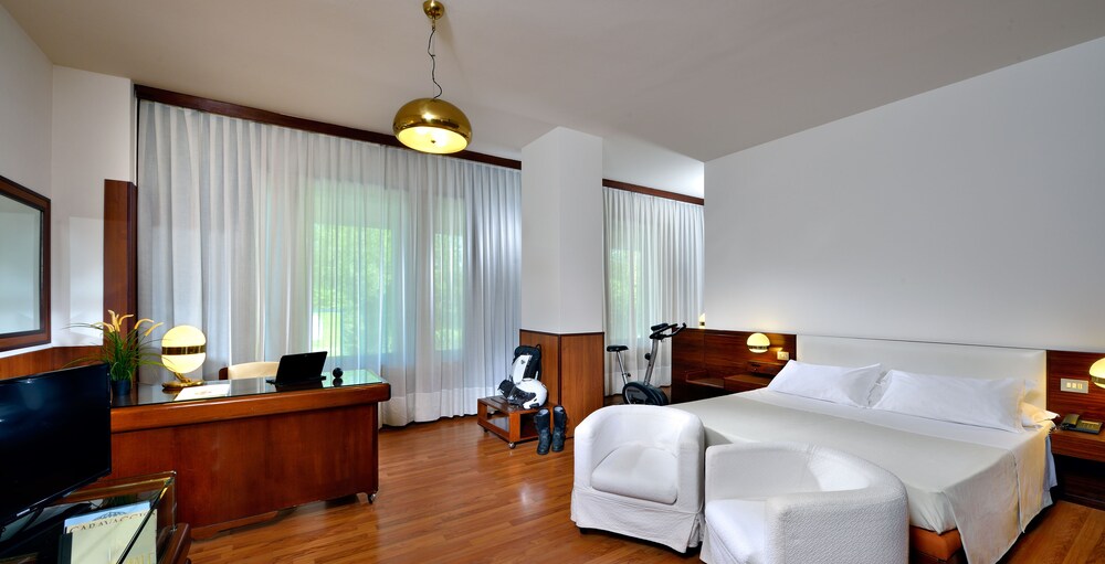 Grand Hotel Elite in Bologna, Italy