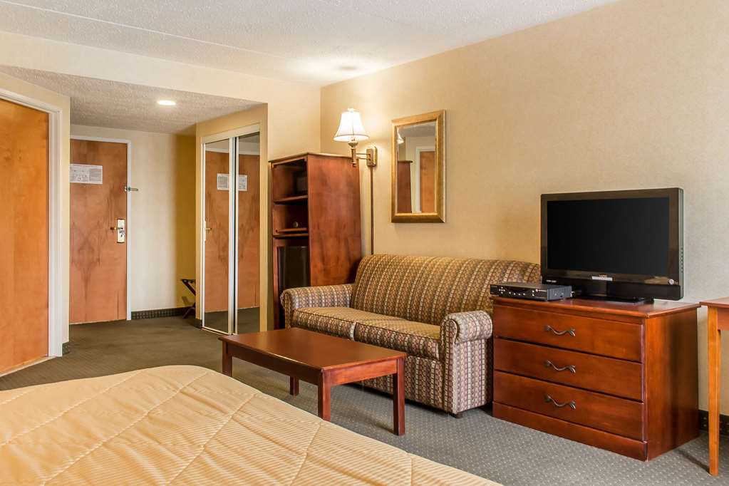 Quality Inn Hackettstown Long Valley - photo 21