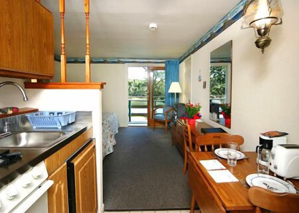 Green Harbor Waterfront Lodging - featured photo