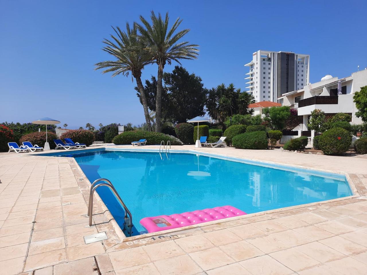 Kato Paphos Sea View Apartment with Pool
