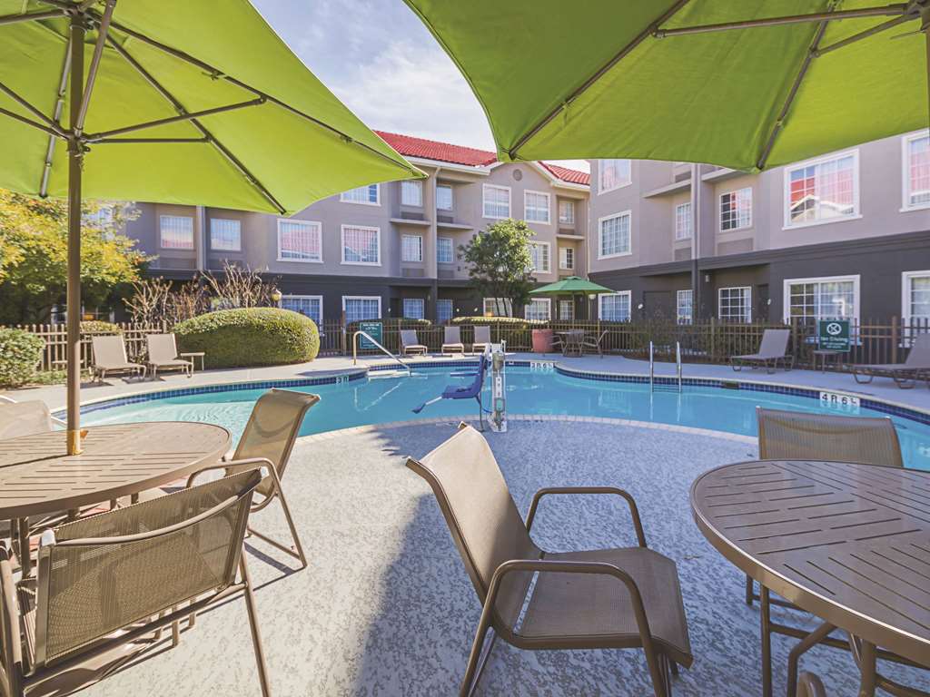 La Quinta Inn & Suites by Wyndham Austin Near The Domain - photo 11