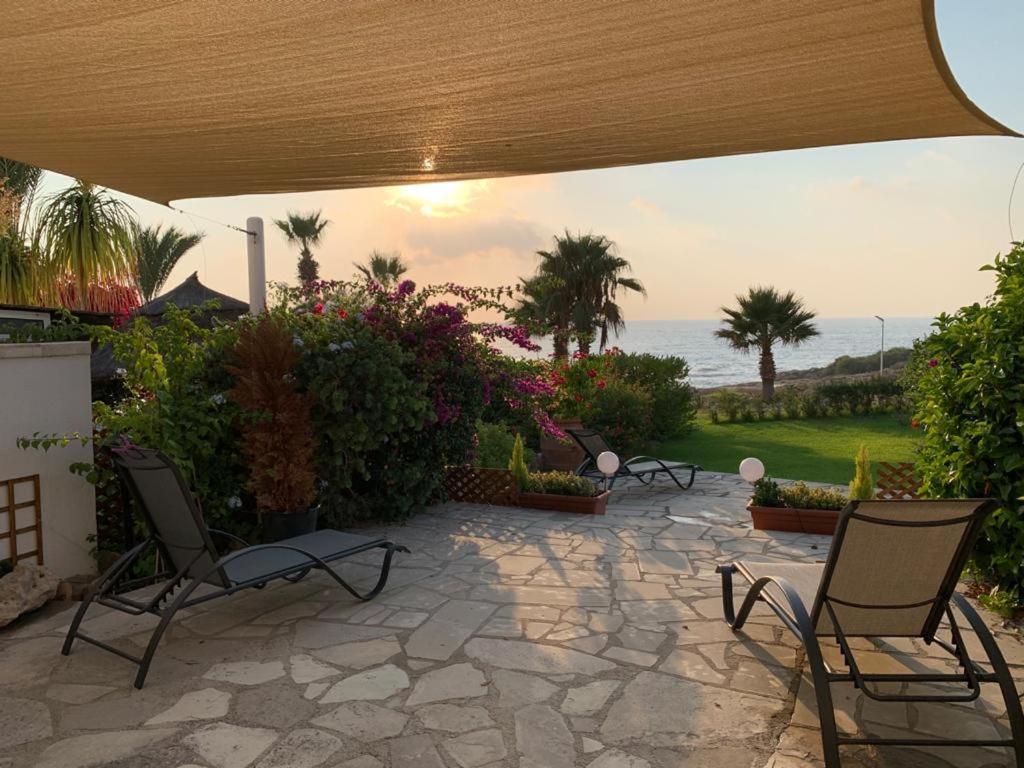Sea front Villa Kristina
