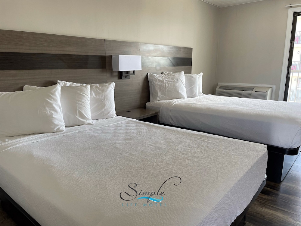 Simple Life Motel - photo 9