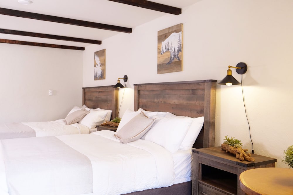 Paradise Village Hotel - photo 9