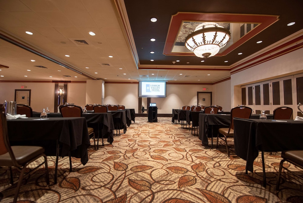 SureStay Plus Hotel by Best Western Lehigh Valley - photo 35