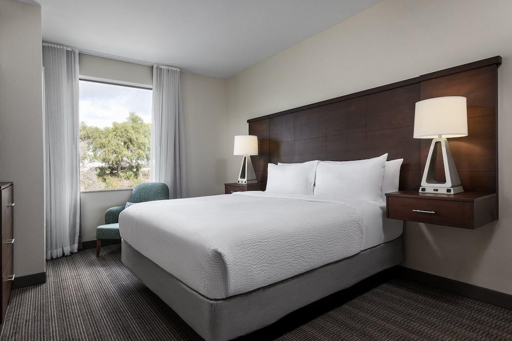 Staybridge Suites Carlsbad by IHG - photo 11