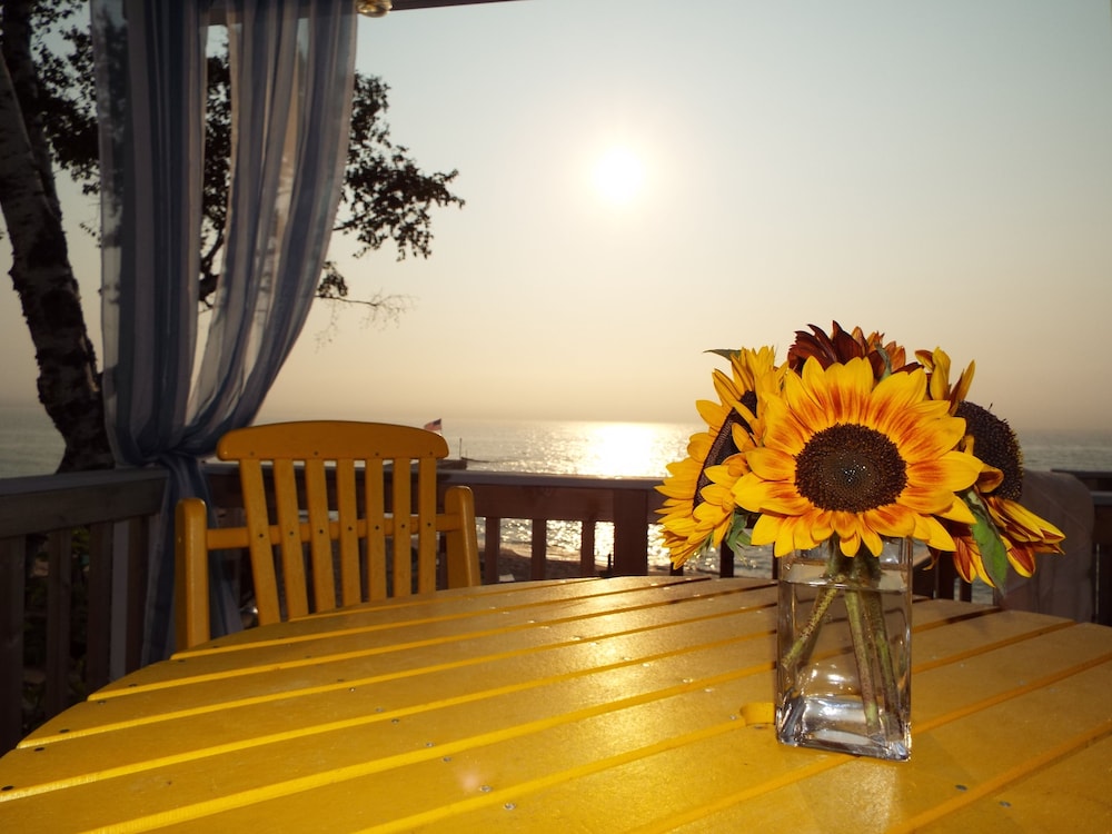 Beachfront Inn - photo 96