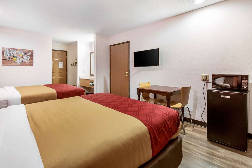 Econo Lodge Franklin IN - photo 10